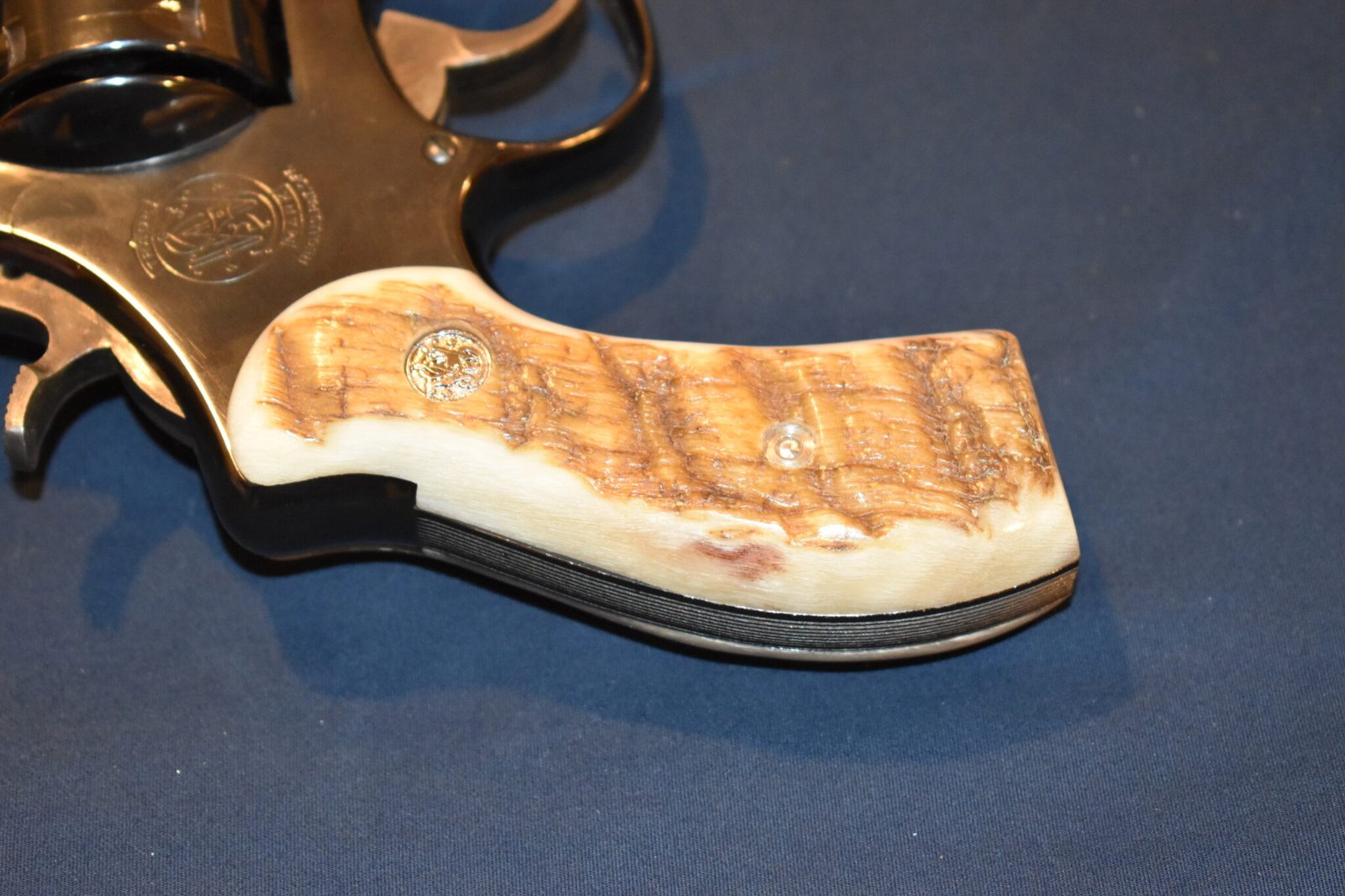 SMITH & WESSON N FRAME ROUND BUTT RAMS HORN GRIPS NRBRH5 - Image 6