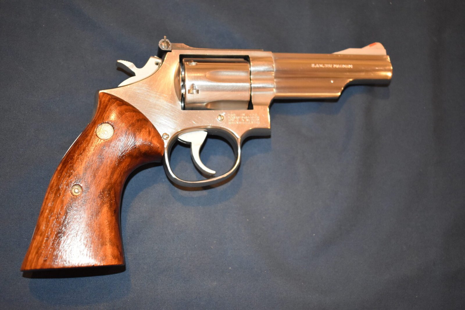SMITH & WESSON FACTORY K FRAME PRESENTATION TARGET GRIPS KPT17 - Image 7