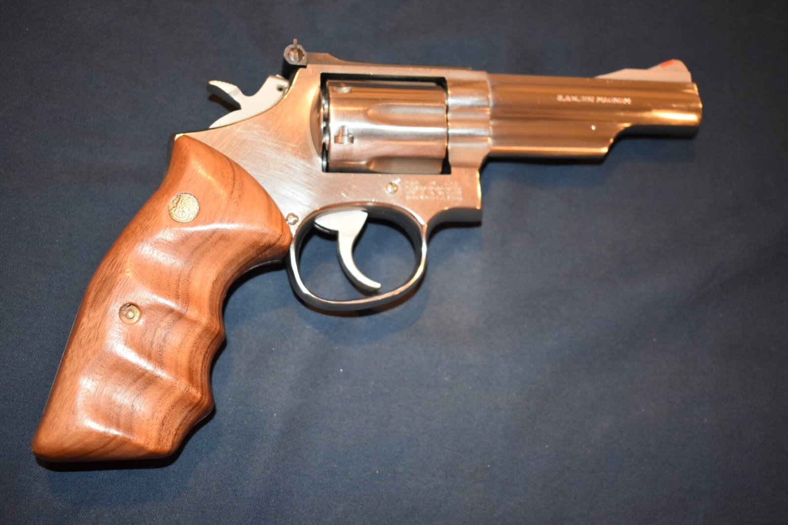 SMITH & WESSON K FRAME SQUARE BUTT FACTORY COMBAT GRIPS KSQC4 - Image 7