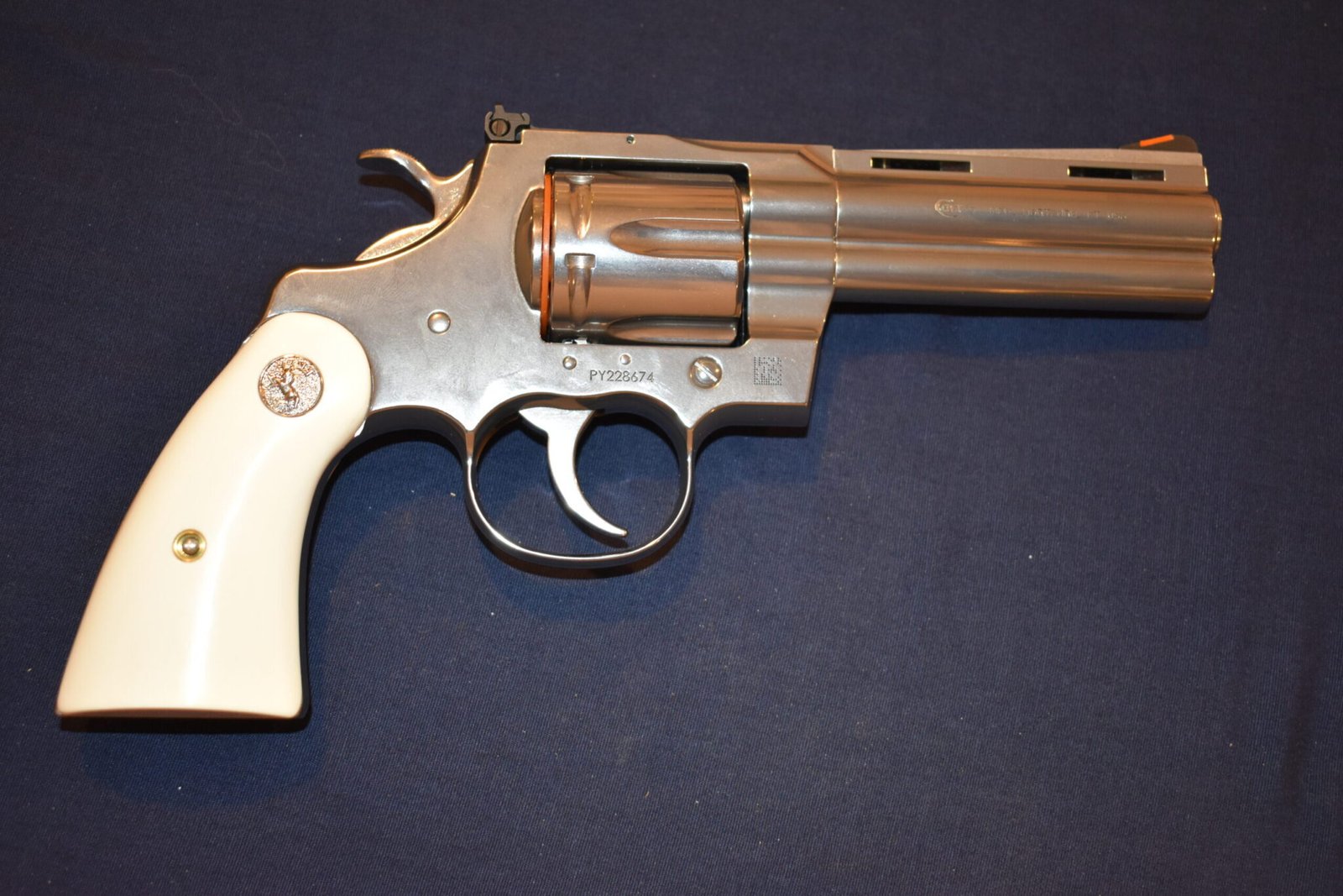 COLT I FRAME IVORY SERVICE GRIPS FOR A COLT PYTHON PI6 (OHIO RESIDENTS ONLY) - Image 7