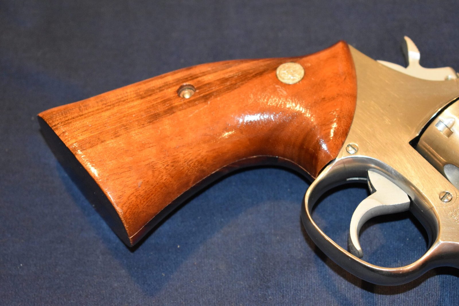 SMITH & WESSON FACTORY K FRAME PRESENTATION TARGET GRIPS KPT16 - Image 11