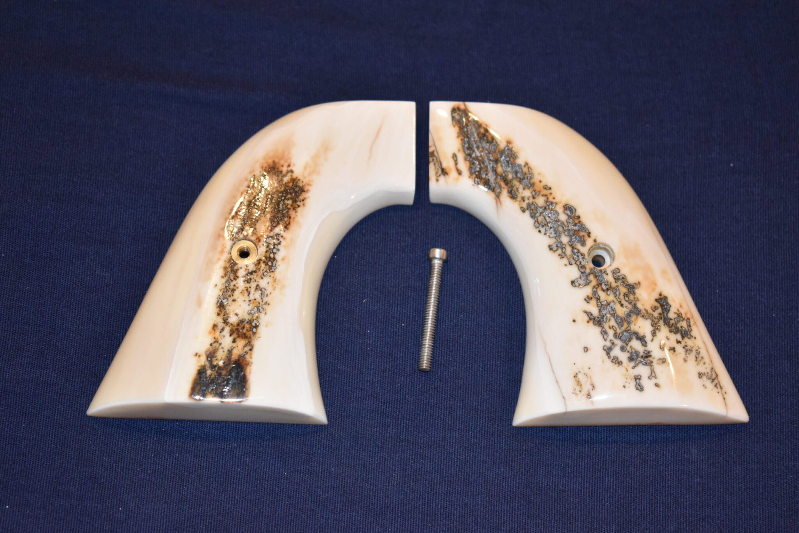 COLT SINGLE ACTION ARMY FOSSILIZED WALRUS IVORY GRIPS SAAFWI4