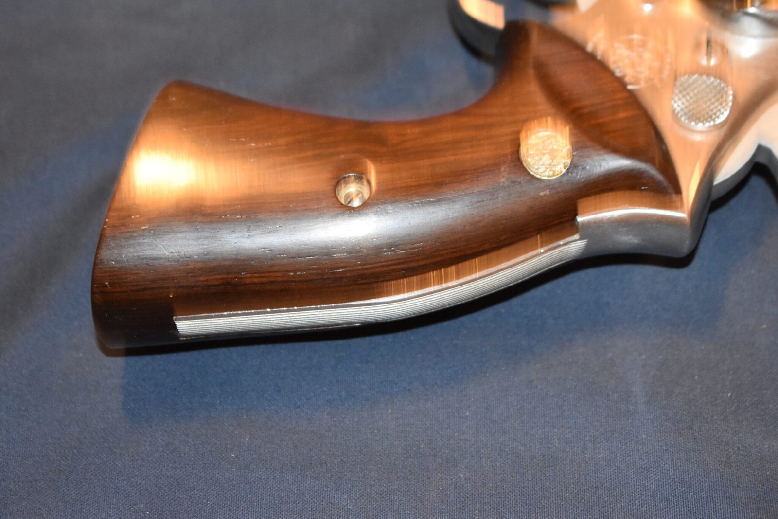 SMITH & WESSON FACTORY K FRAME ROSEWOOD PRESENTATION TARGET GRIPS KPT18 - Image 5