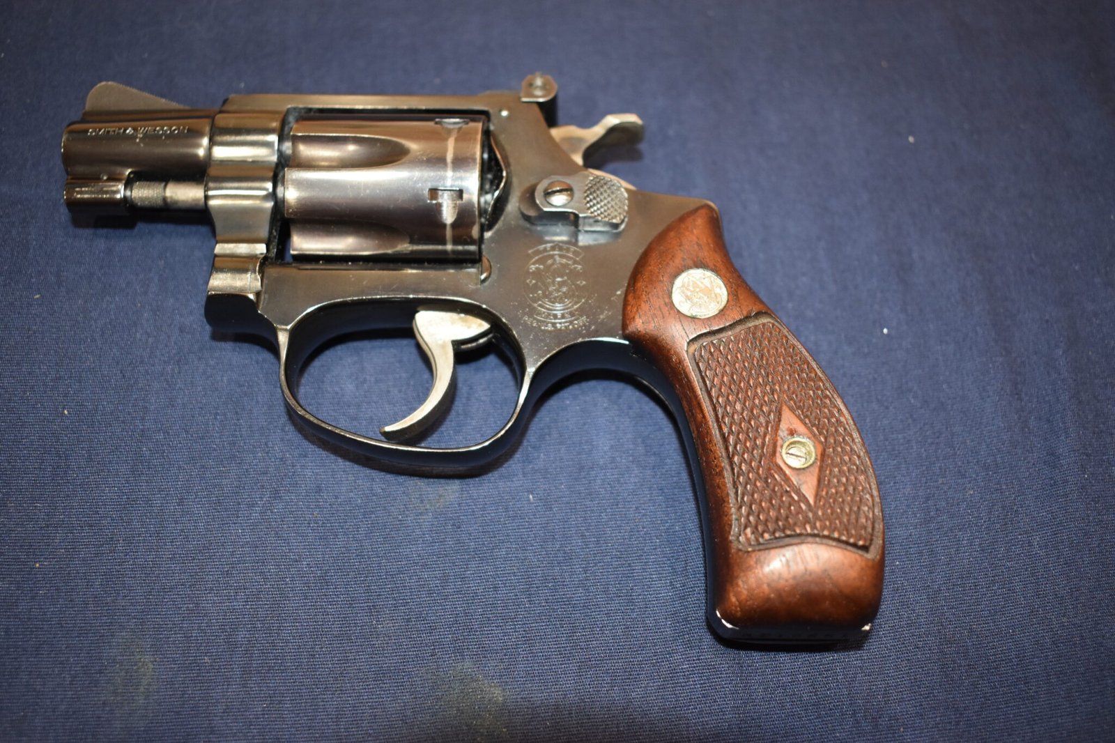 SMITH & WESSON J FRAME DIAMOND MAGNA GRIPS JDM7 - Image 4
