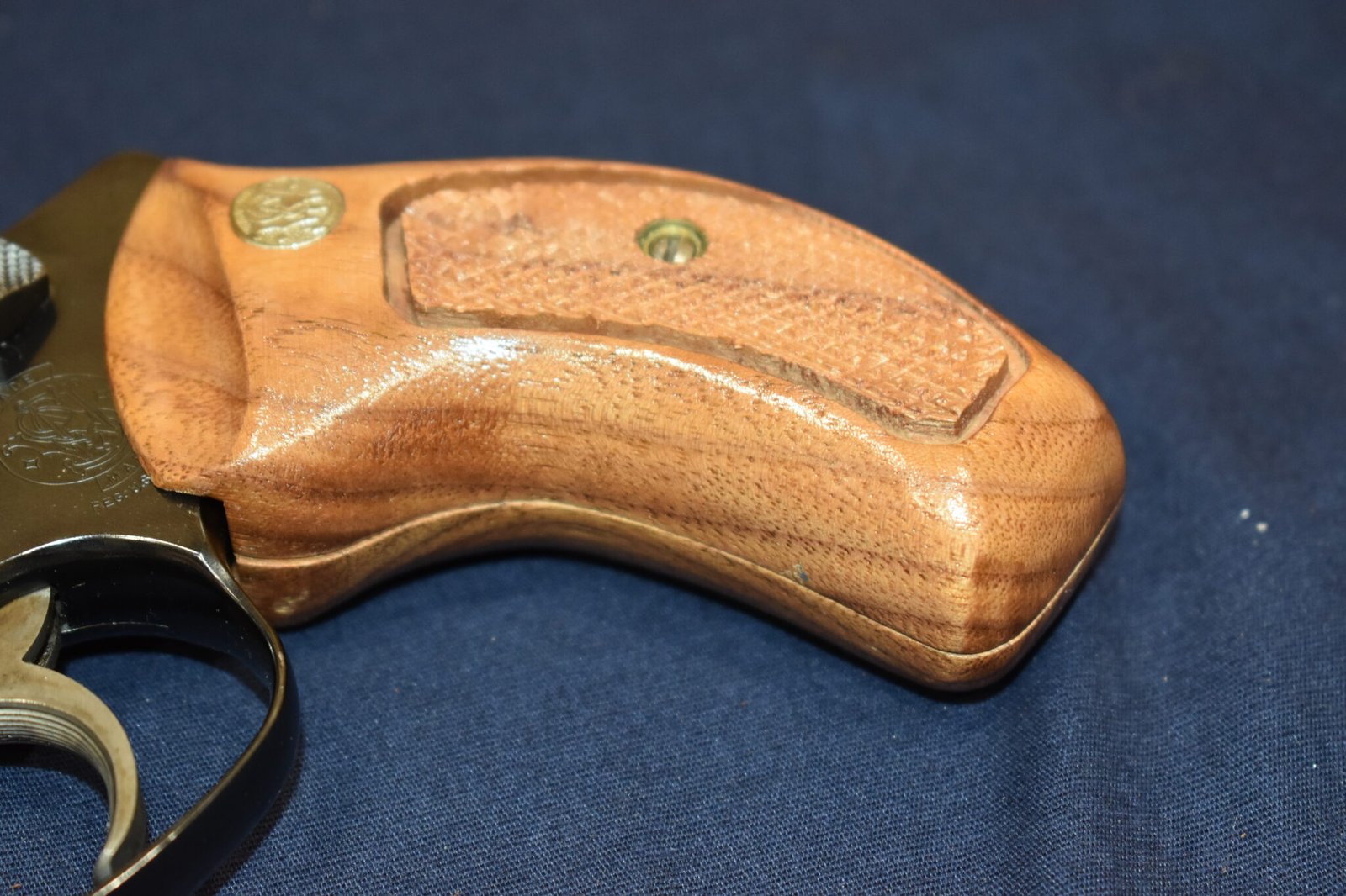 SMITH & WESSON J FRAME ROUND BUTT TARGET GRIP JRBT6 - Image 12