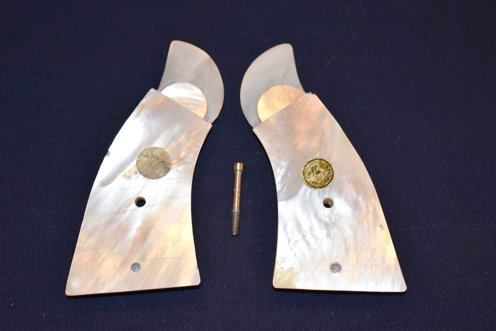 SMITH & WESSON K FRAME MOTHER OF PEARL GRIPS KMOP2 - Image 3