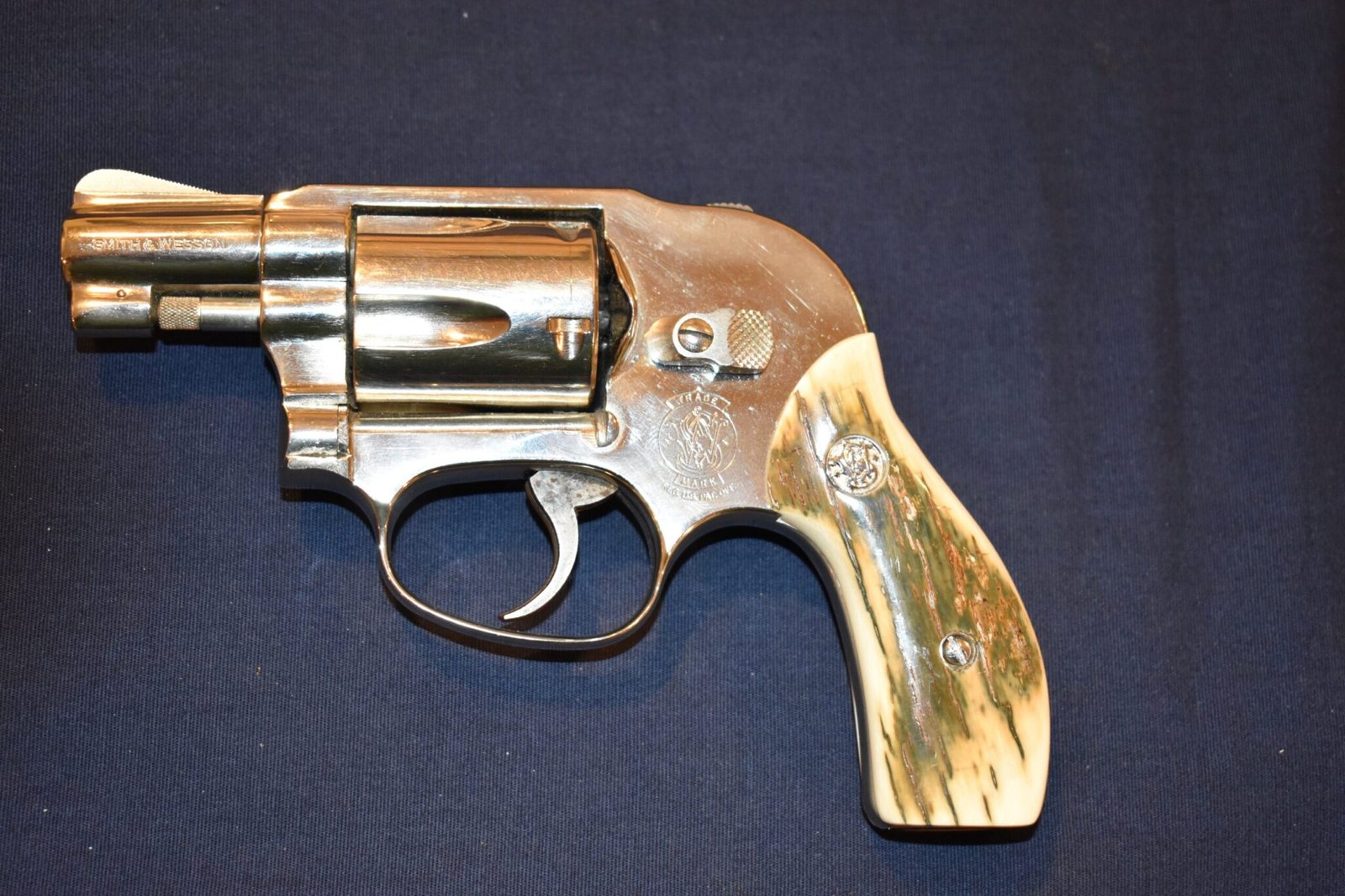 SMITH & WESSON J FRAME MAMMOTH IVORY GRIPS JMI6 - Image 4