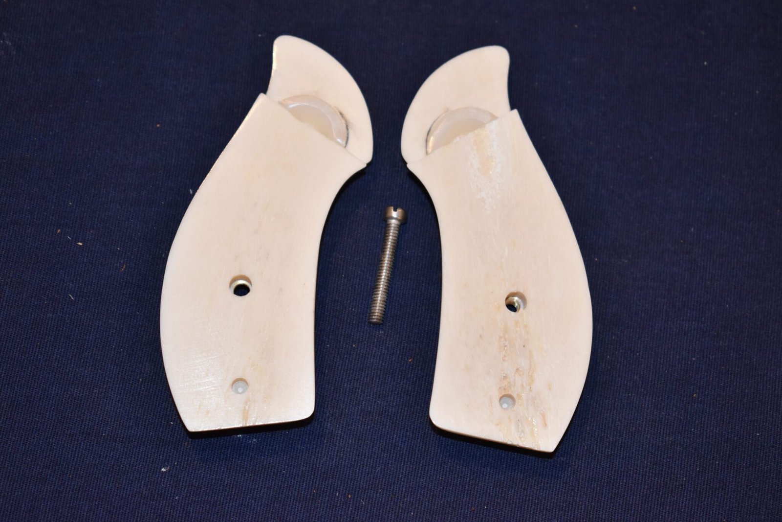 SMITH & WESSON J FRAME PREMIUM GRADE GIRAFFE BONE GRIPS JGB8 - Image 3
