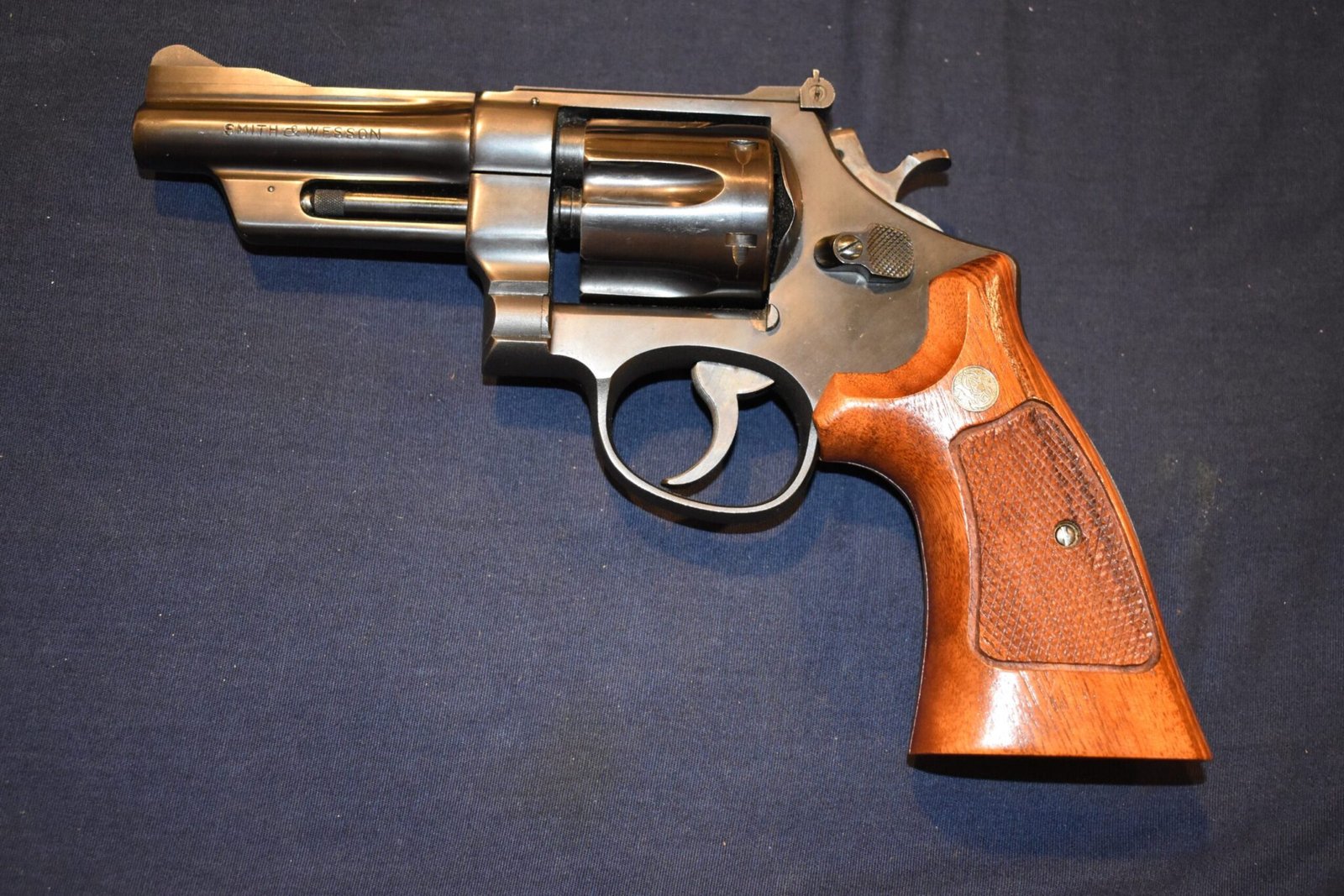 SMITH & WESSON FACTORY N FRAME TARGET GRIPS NT44 - Image 4