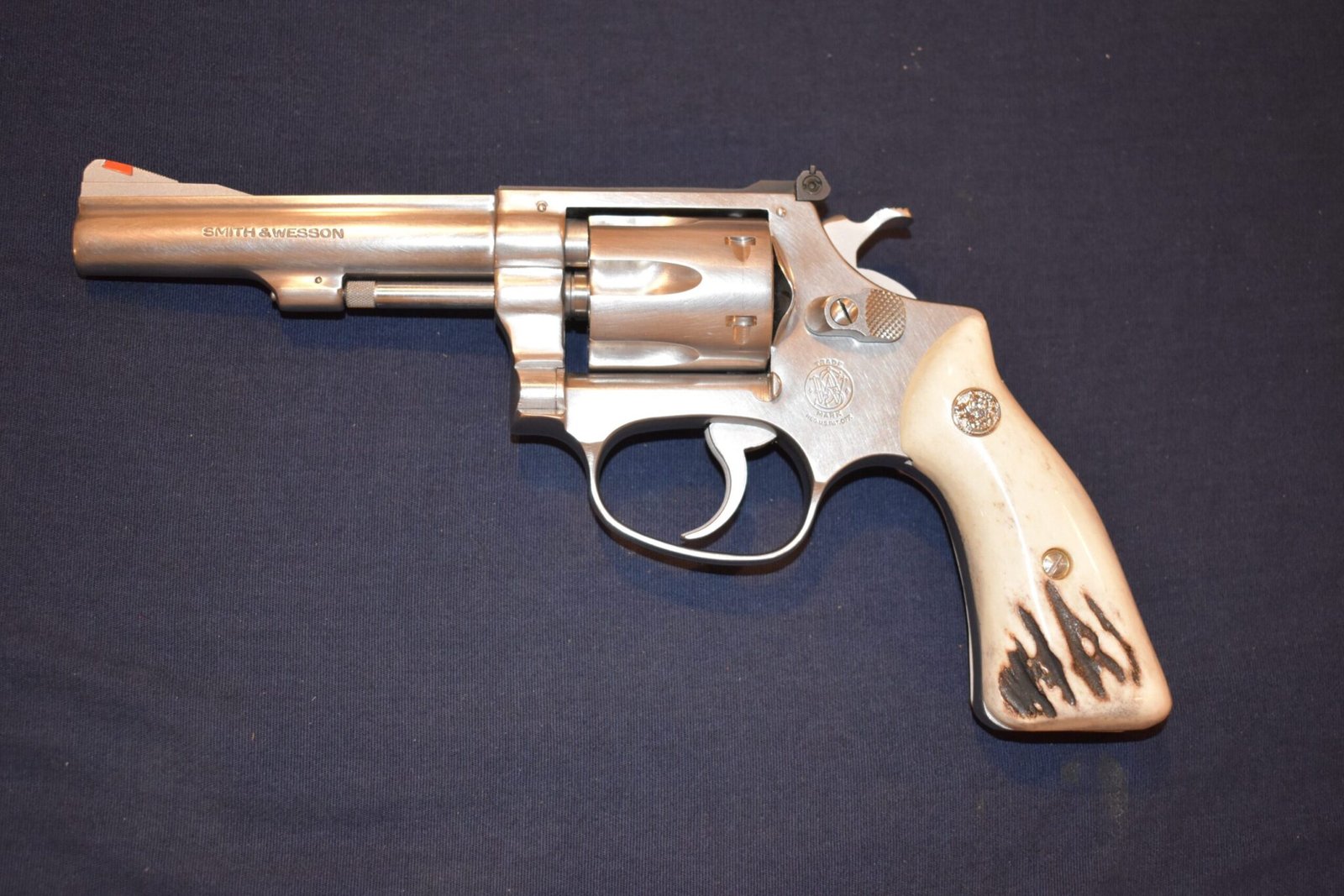 SMITH & WESSON J FRAME ROUND BUTT STAG GRIPS JSQS6 - Image 10