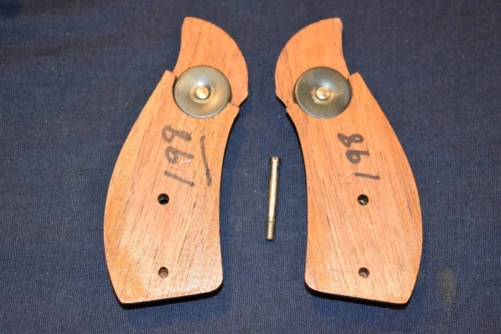 SMITH & WESSON K FRAME PRESENTATION MAGNA GRIPS KRBPM2 - Image 3