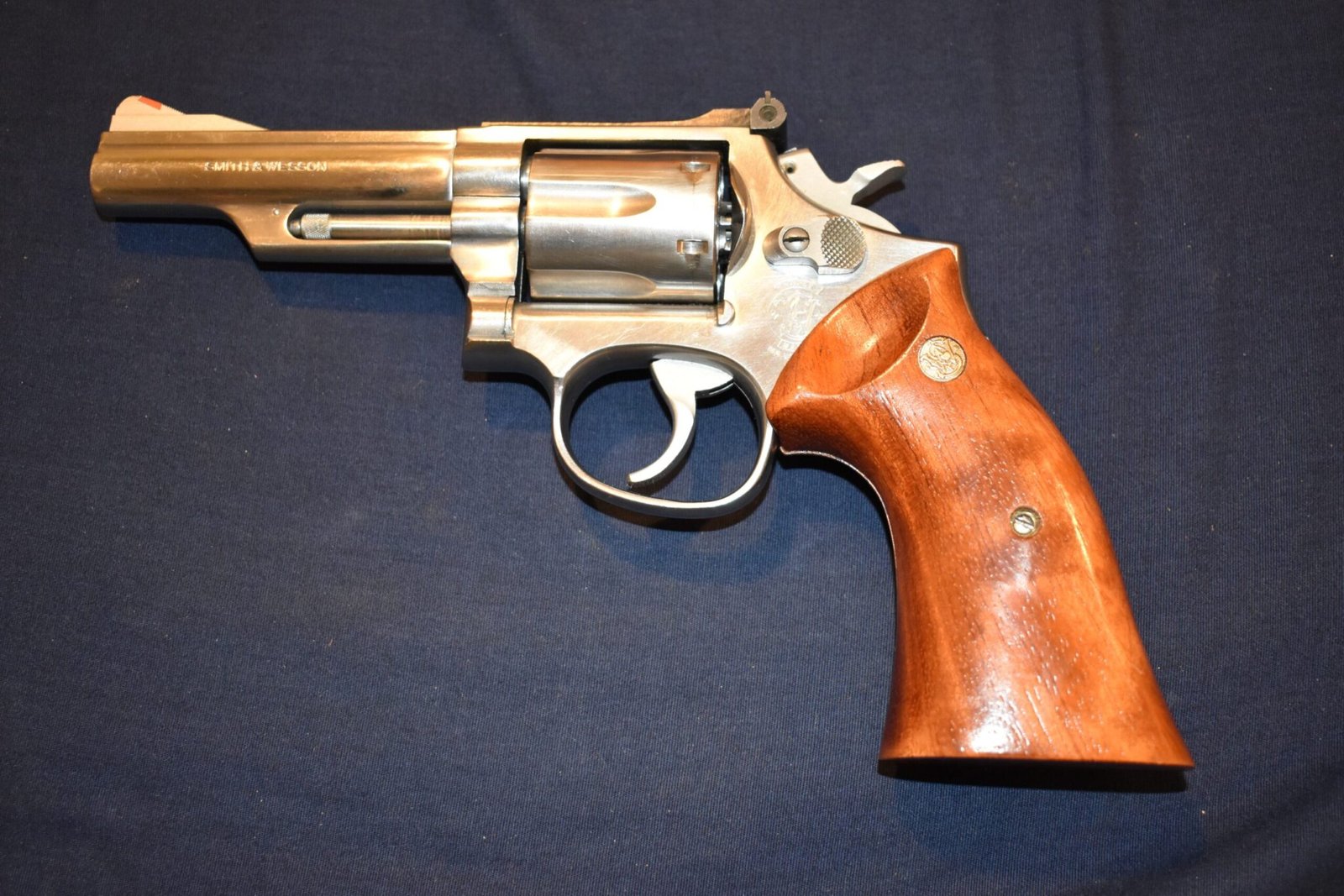 SMITH & WESSON FACTORY K FRAME PRESENTATION TARGET GRIPS KPT13 - Image 4