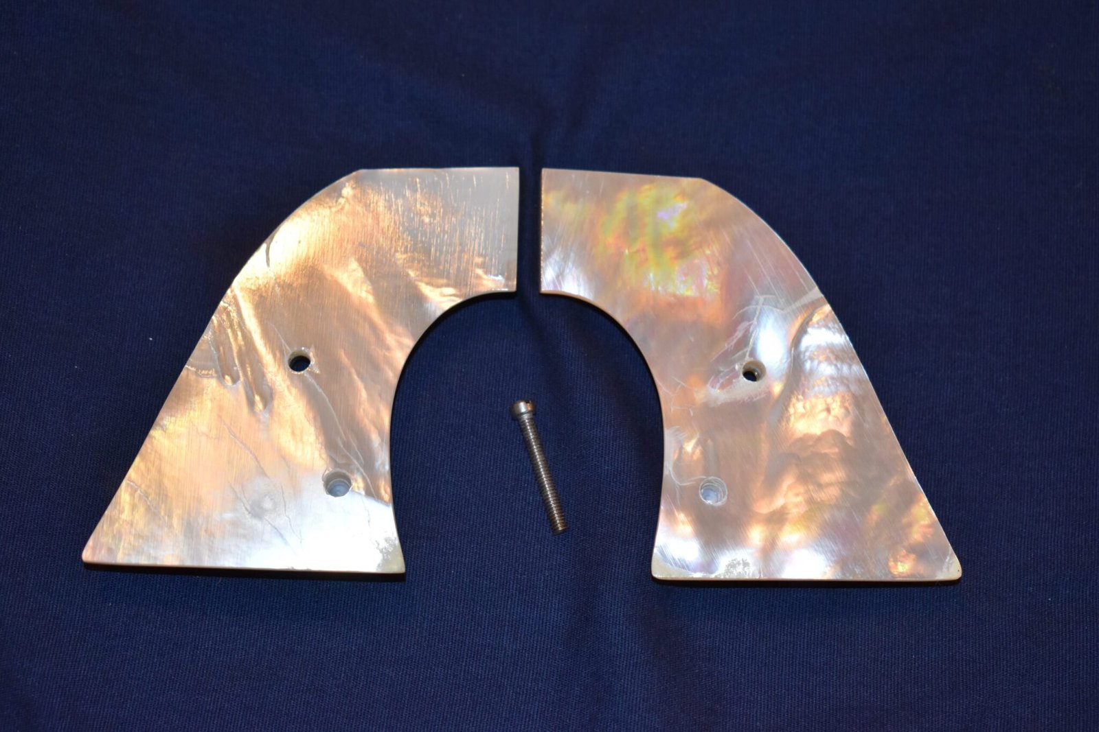 COLT SINGLE ACTION ARMY (S.A.A.) MOTHER OF PEARL GRIPS SAAMP1 - Image 3