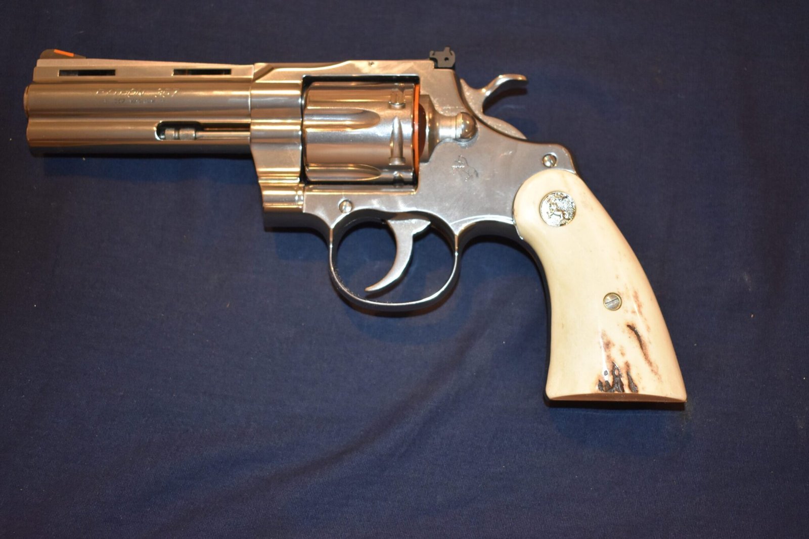 COLT PYTHON SAMBAR STAG GRIPS CPSS17 - Image 4