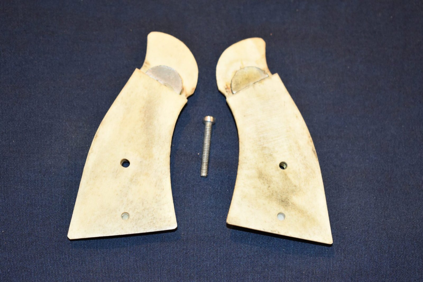 SMITH & WESSON K FRAME SQUARE BUTT VINTAGE SAMBAR STAG GRIPS KSQSS11 - Image 3