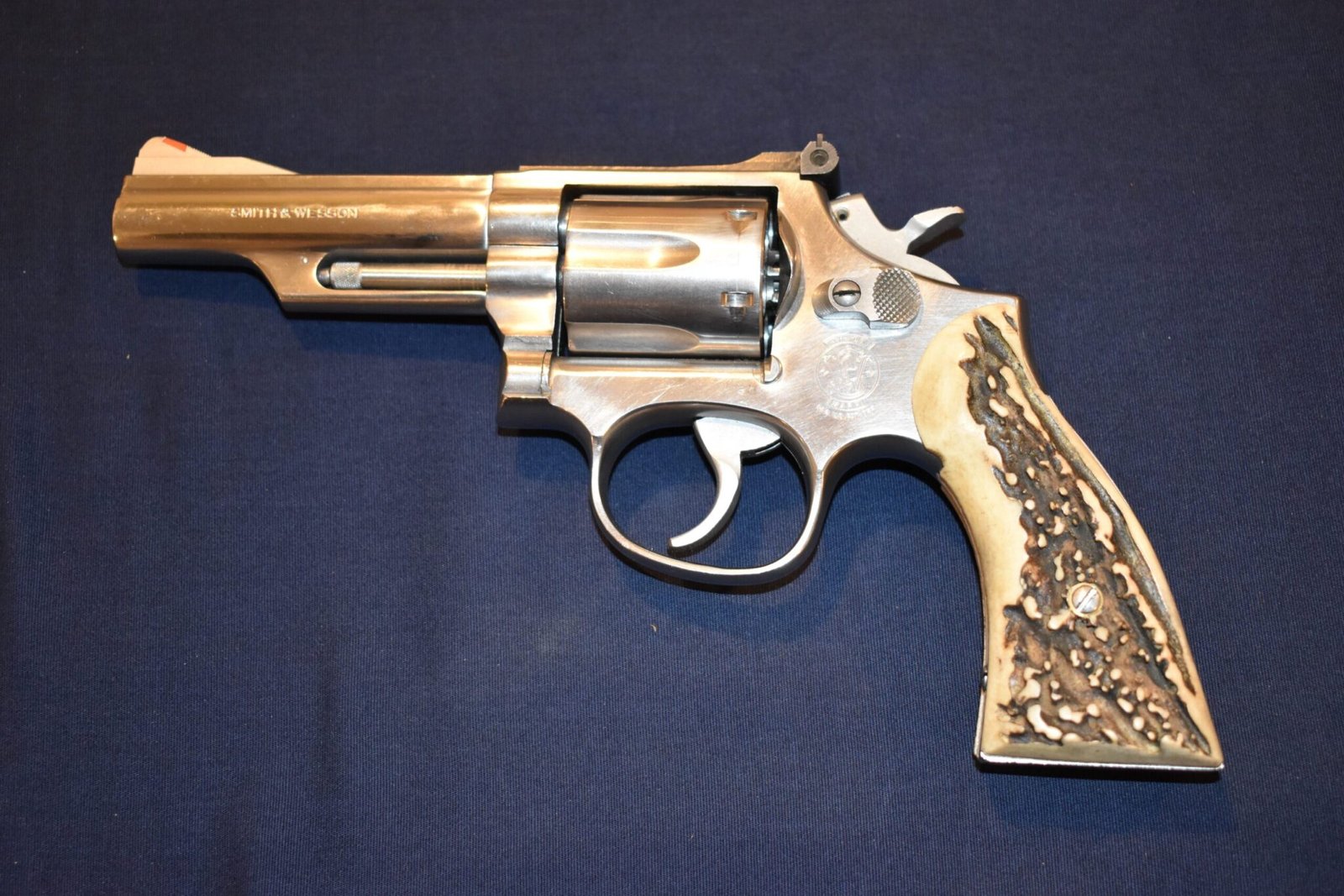 SMITH & WESSON K FRAME SQUARE BUTT VINTAGE SAMBAR STAG GRIPS KSQSS11 - Image 4