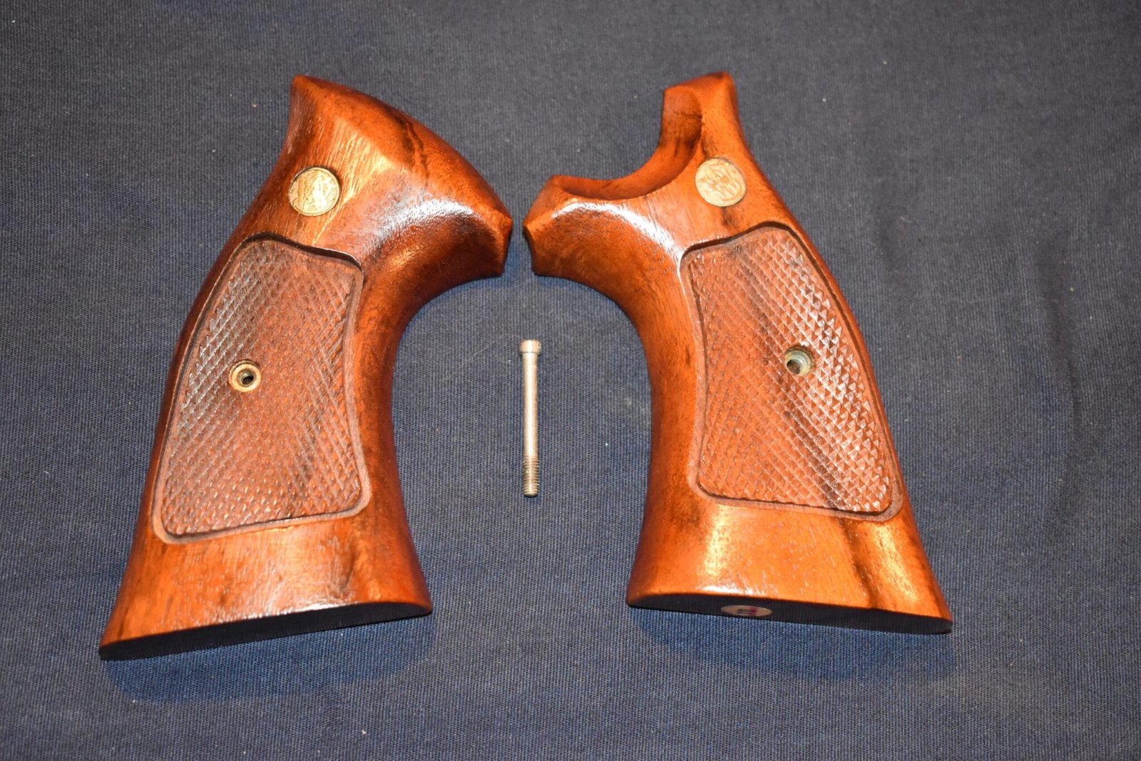SMITH & WESSON FACTORY K FRAME TARGET GRIPS KCT13