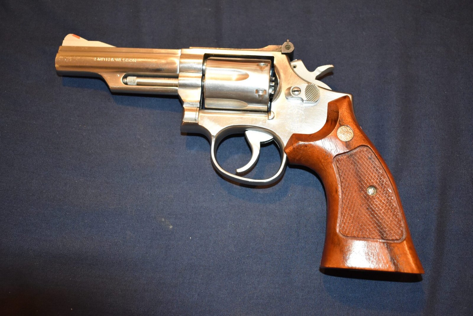 SMITH & WESSON FACTORY K FRAME TARGET GRIPS KCT13 - Image 4