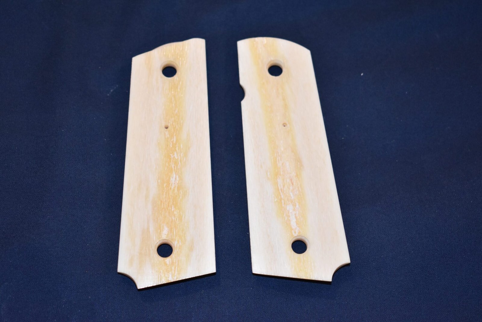 COLT 1911 PREMIUM GRADE GIRAFFE BONE GRIPS 1911GB19 - Image 3