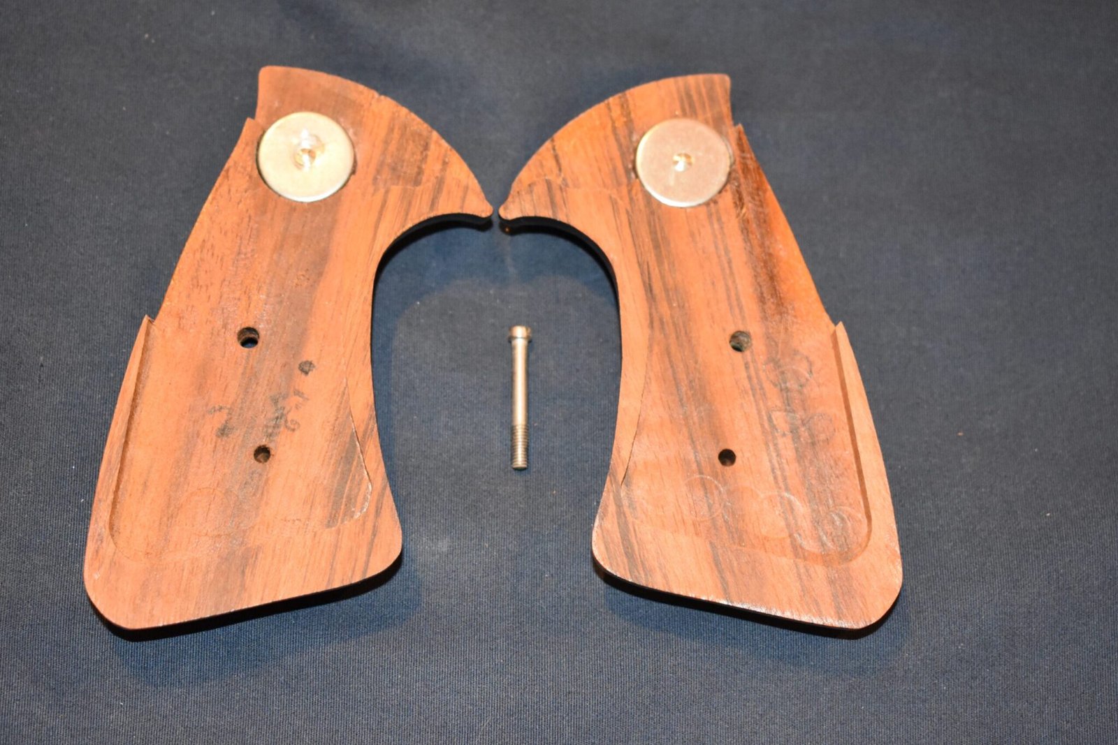 SMITH & WESSON J FRAME TARGET GRIP JT20 - Image 3