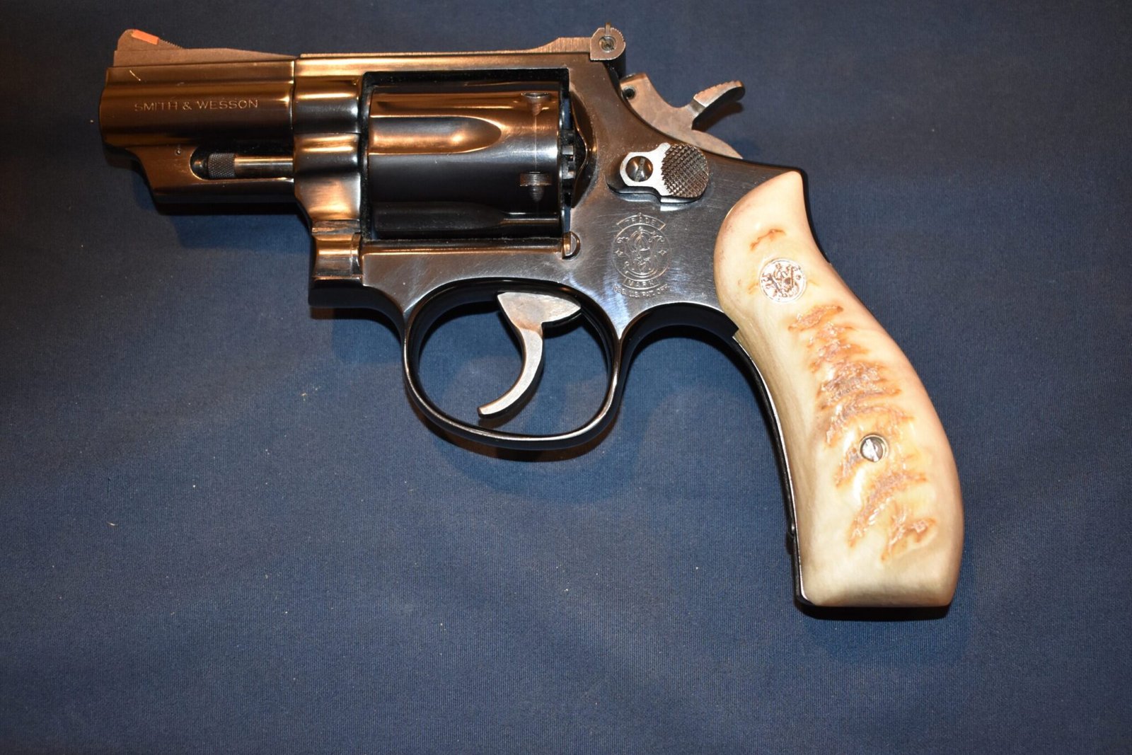 SMITH & WESSON K FRAME ROUND BUTT PREMIUM GRADE RAMS HORN GRIPS KRBRH7 - Image 4