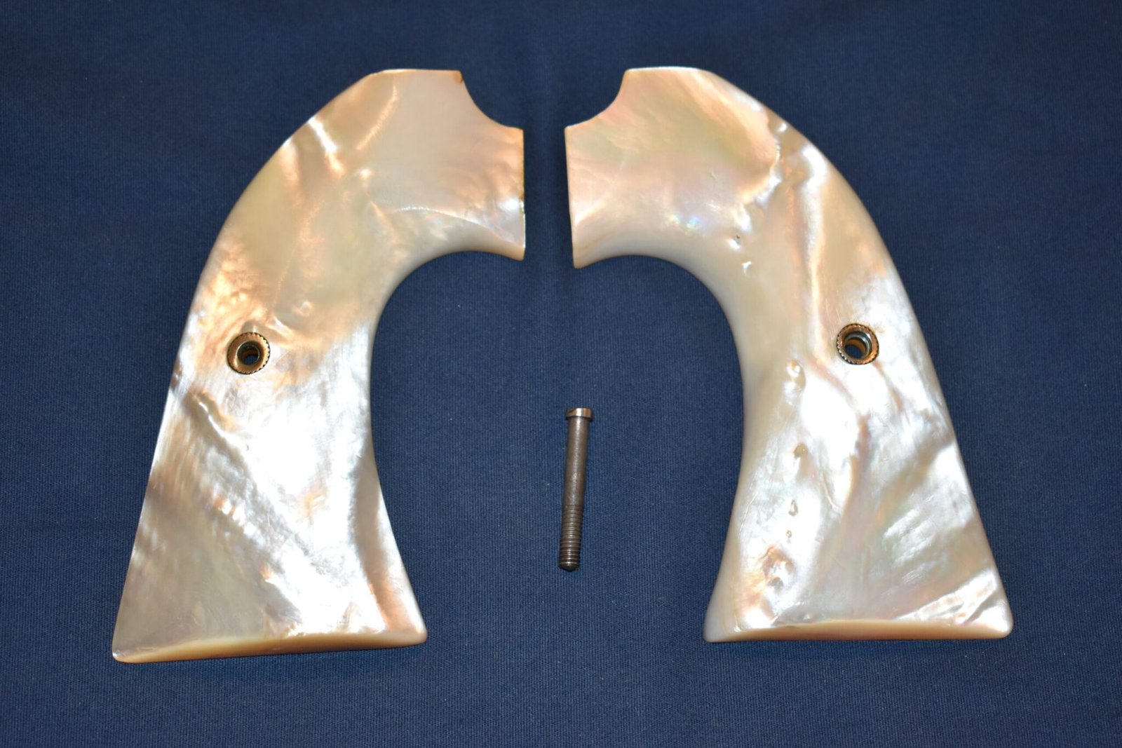 COLT SINGLE ACTION ARMY (S.A.A.) BISLEY FRAME MOTHER OF PEARL GRIPS SAABMOP1