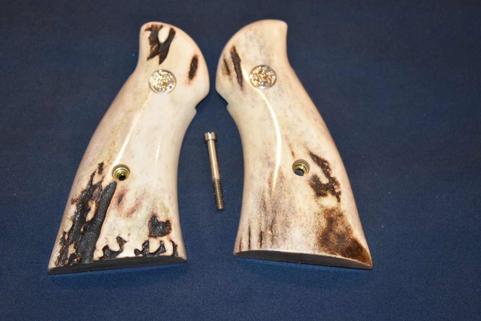 SMITH & WESSON N FRAME SAMBAR STAG GRIPS SWNSS15