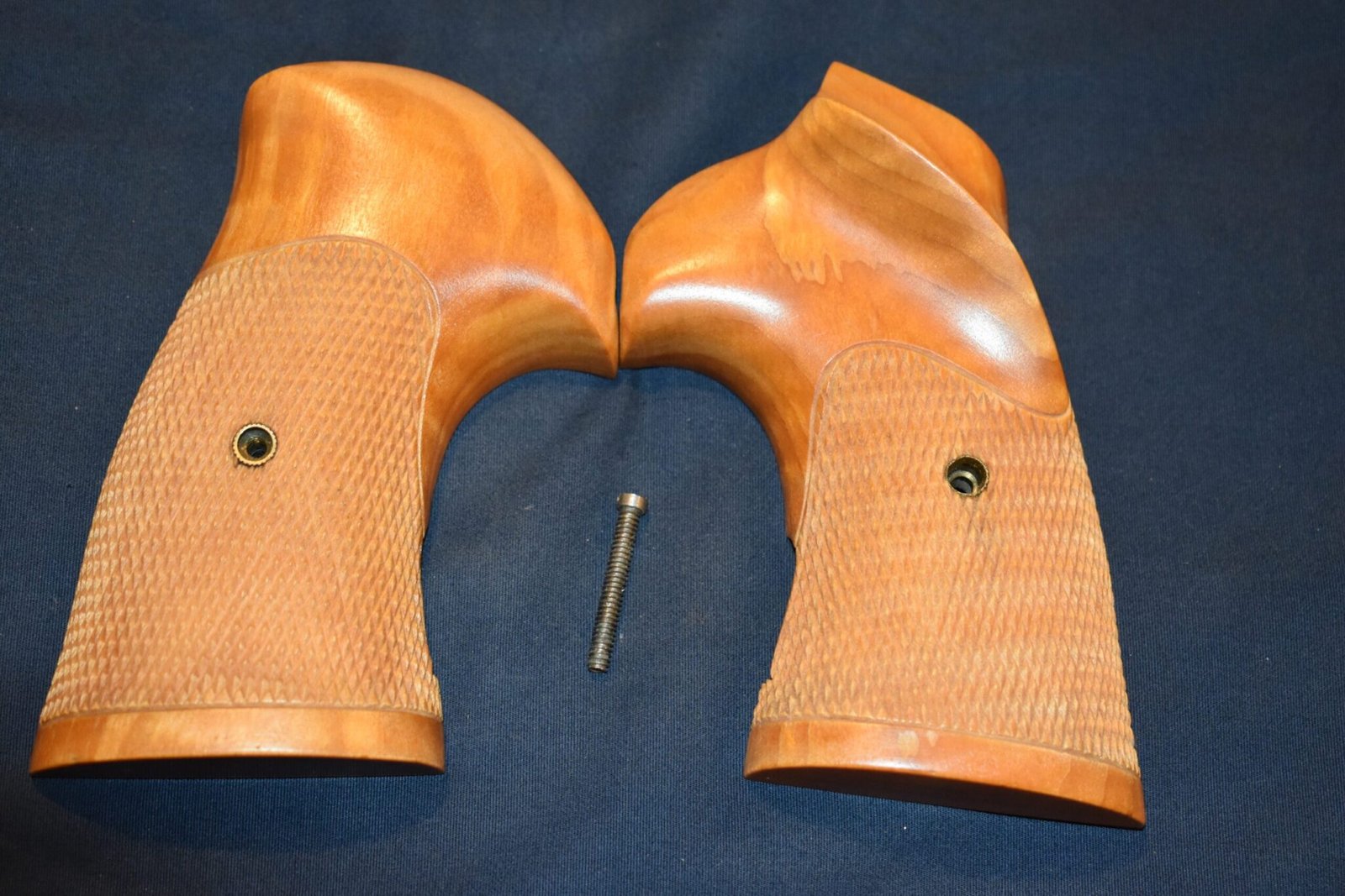 SMITH & WESSON N FRAME LEW SANDERSON CUSTOM GRIPS SWNLS3