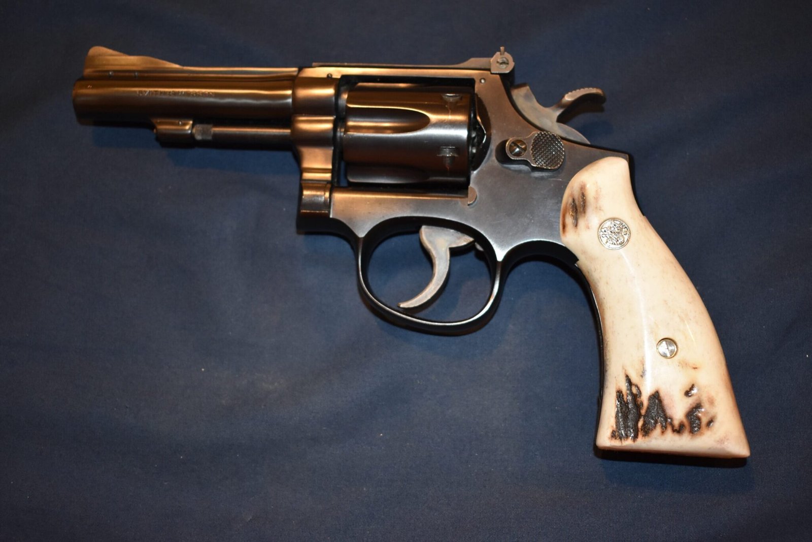 SMITH & WESSON K FRAME SQUARE BUTT SAMBAR STAG GRIPS KSQSS15 - Image 4