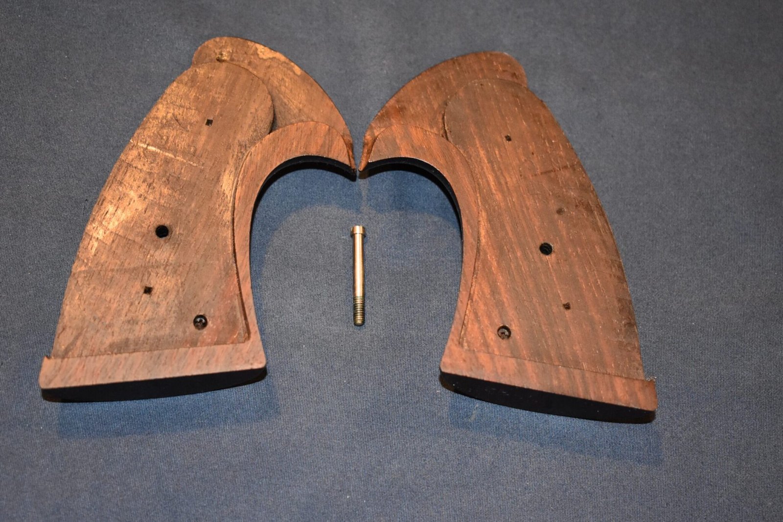 COLT PYTHON / OFFICER'S MPDEL TARGET ORIGINAL ROPER GRIPS CPR1 - Image 3