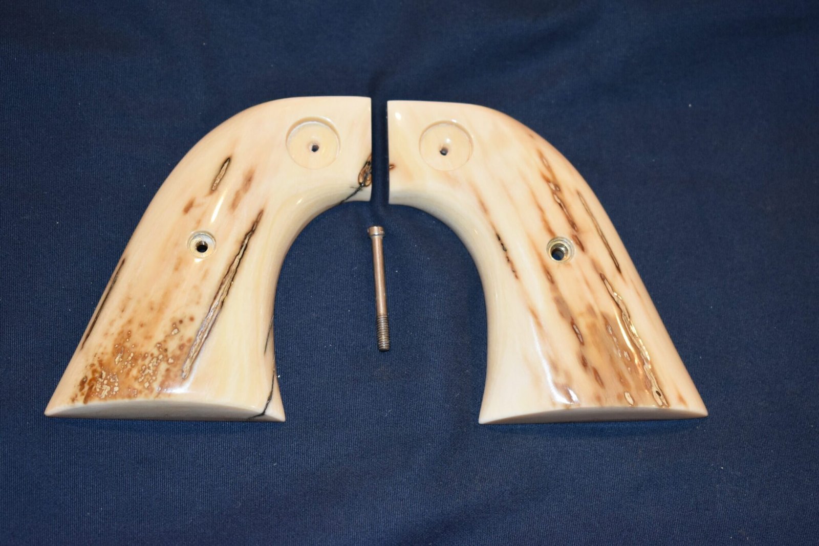 COLT SINGLE ACTION ARMY (S.A.A.) MAMMOTH IVORY GRIPS SAAMI3 - Image 3