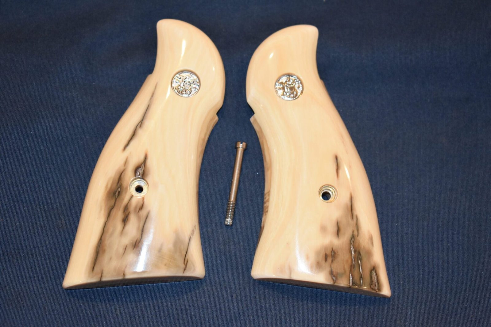 SMITH & WESSON N FRAME MAMMOTH IVORY GRIPS NMI2