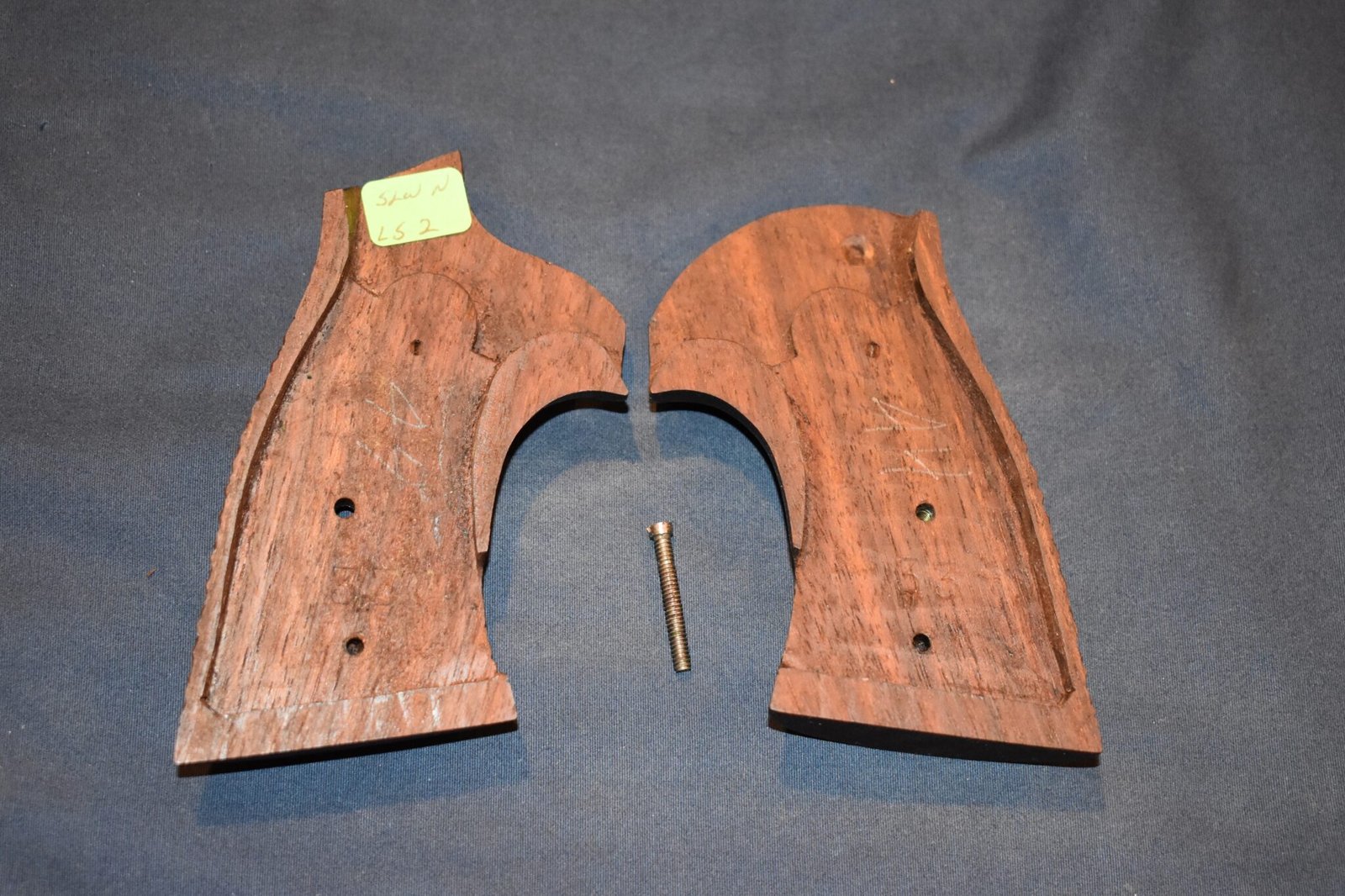 SMITH & WESSON N FRAME LEW SANDERSON CUSTOM GRIPS SWNLS2 - Image 3