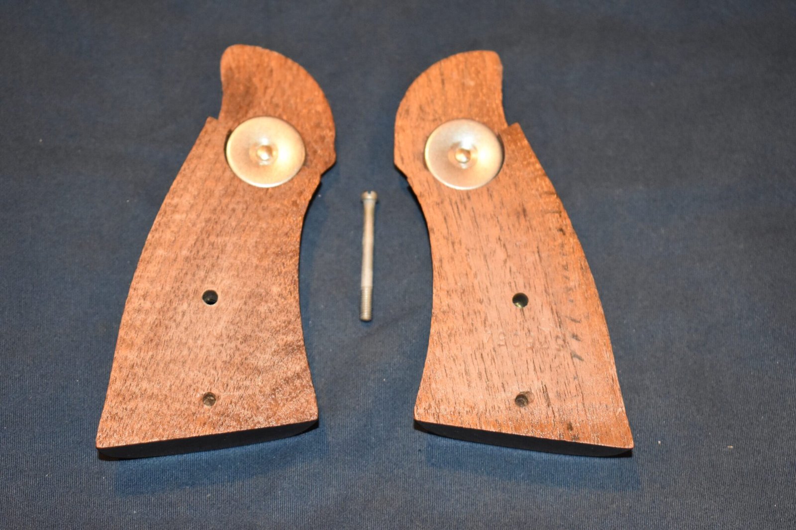 SMITH & WESSON N FRAME MAGNA GRIPS SWNM8 - Image 3