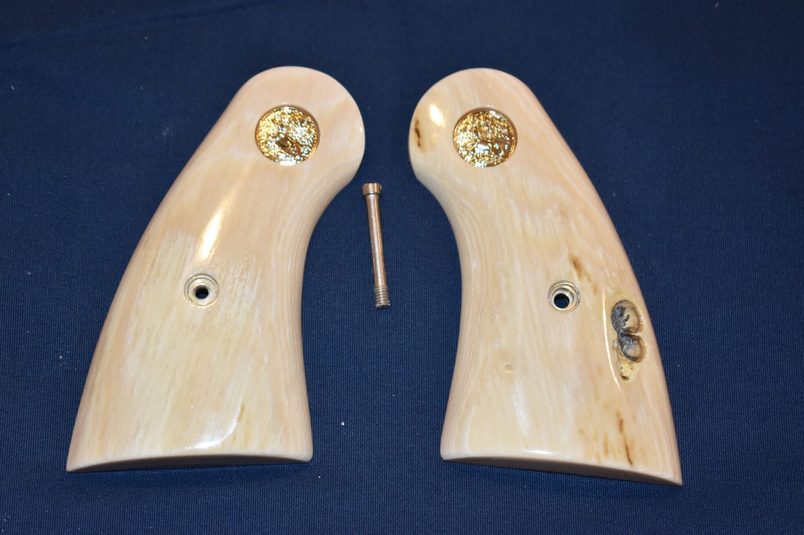 COLT PYTHON / OFFICER'S MODEL MATCH MAMMOTH IVORY GRIPS PMI3