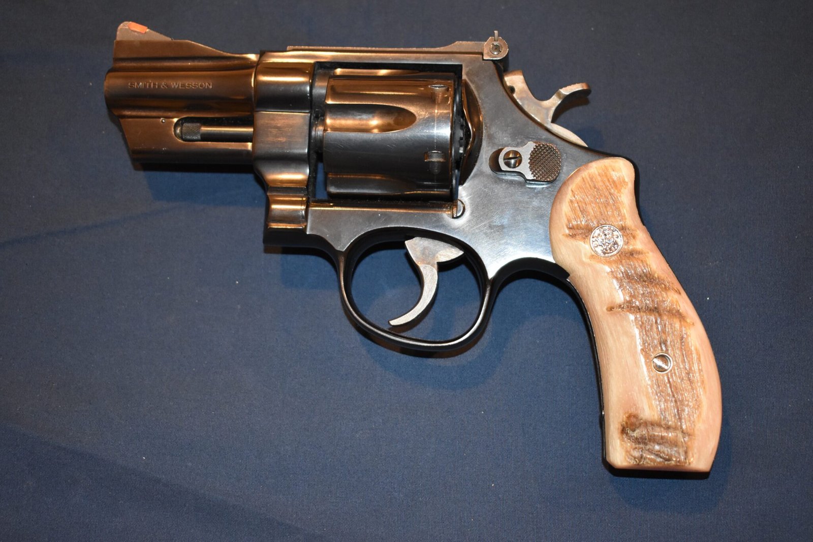 SMITH & WESSON N FRAME ROUND BUTT RAMS HORN GRIPS NRBRH5 - Image 4