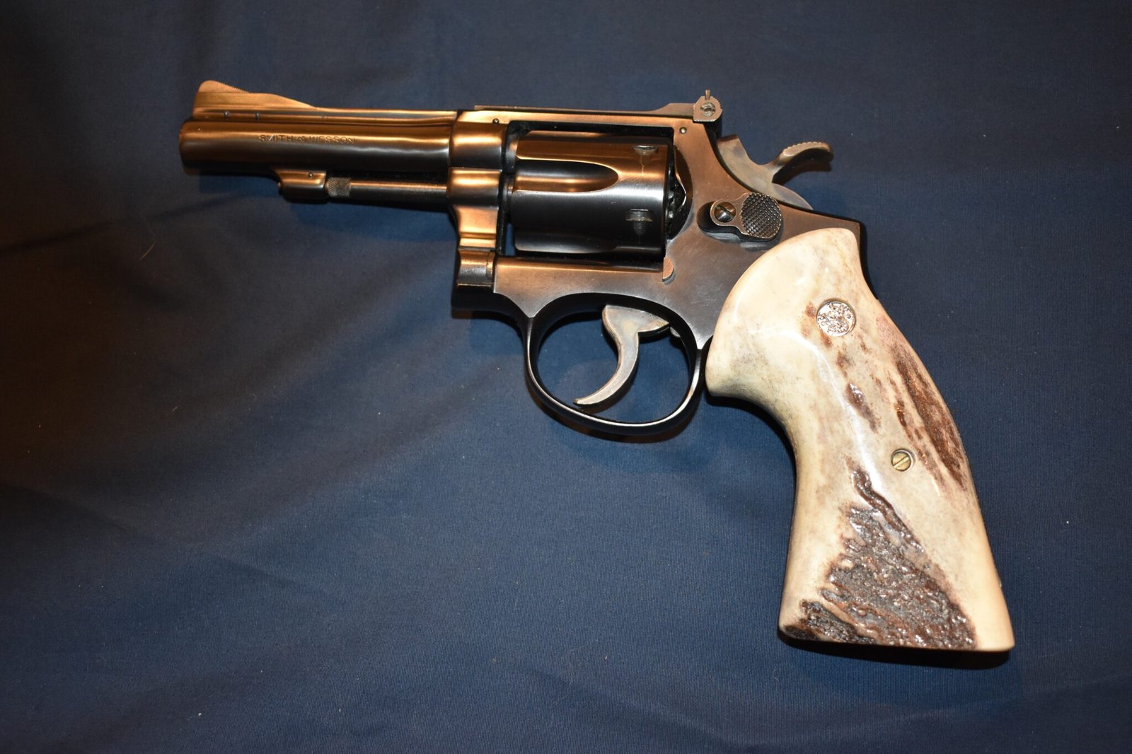 SMITH & WESSON K FRAME TARGET SQUARE BUTT SAMBAR STAG GRIPS KSQSS17 - Image 4