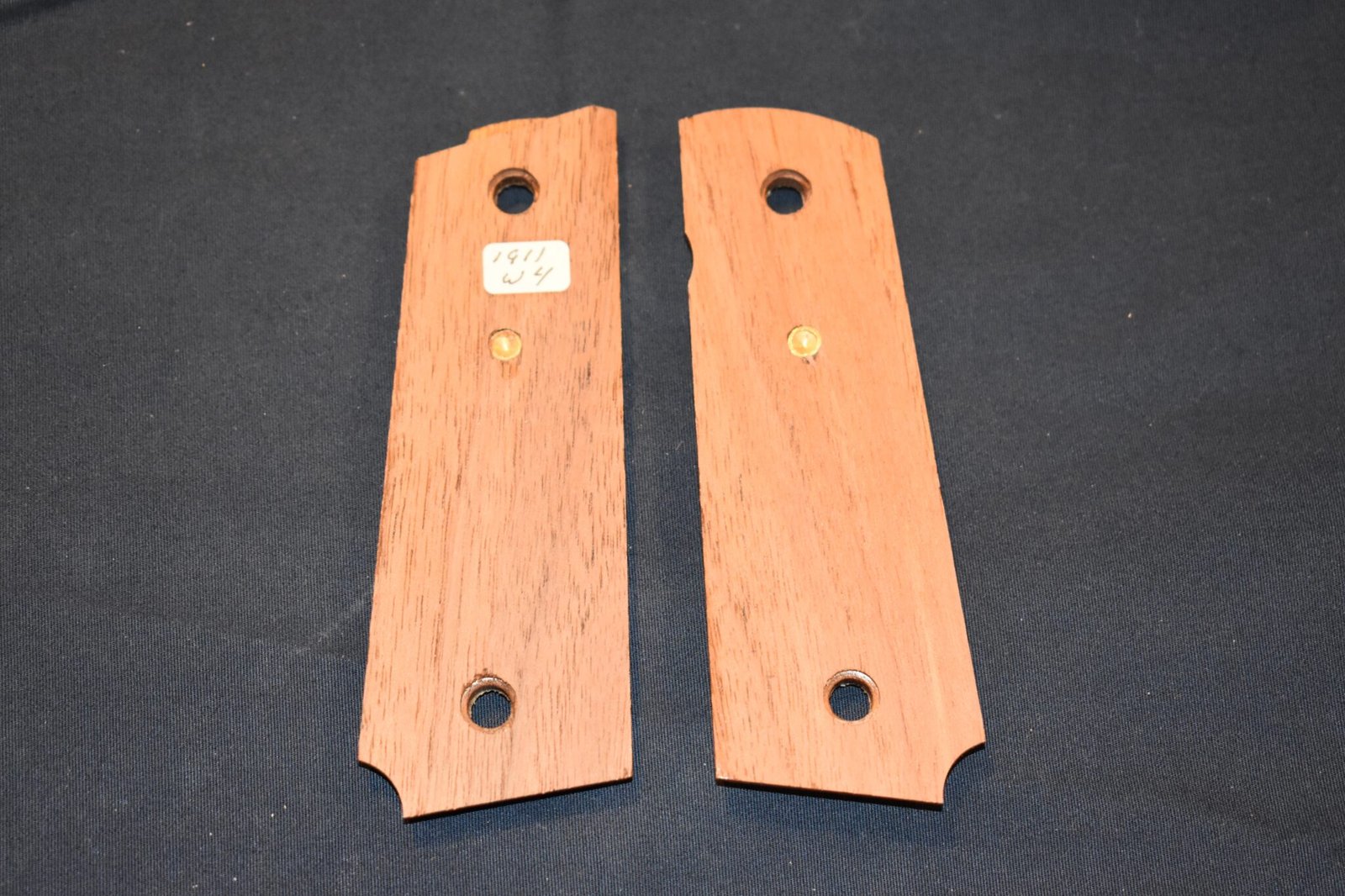 COLT 1911 CHECKERED WOOD GRIPS 1911W4 - Image 3