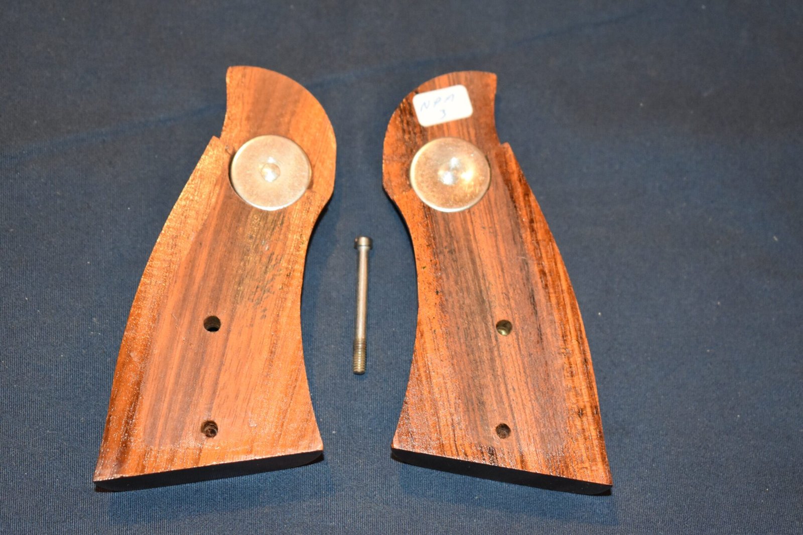 SMITH & WESSON N FRAME FACTORY PRESENTATION GRIPS NPM3 - Image 3