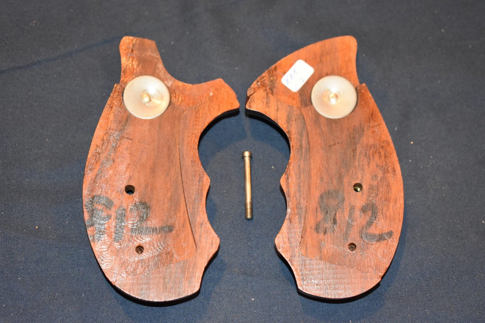 SMITH & WESSON K FRAME FACTORY ROUND BUTT COMBAT GRIPS KRBC2 - Image 3