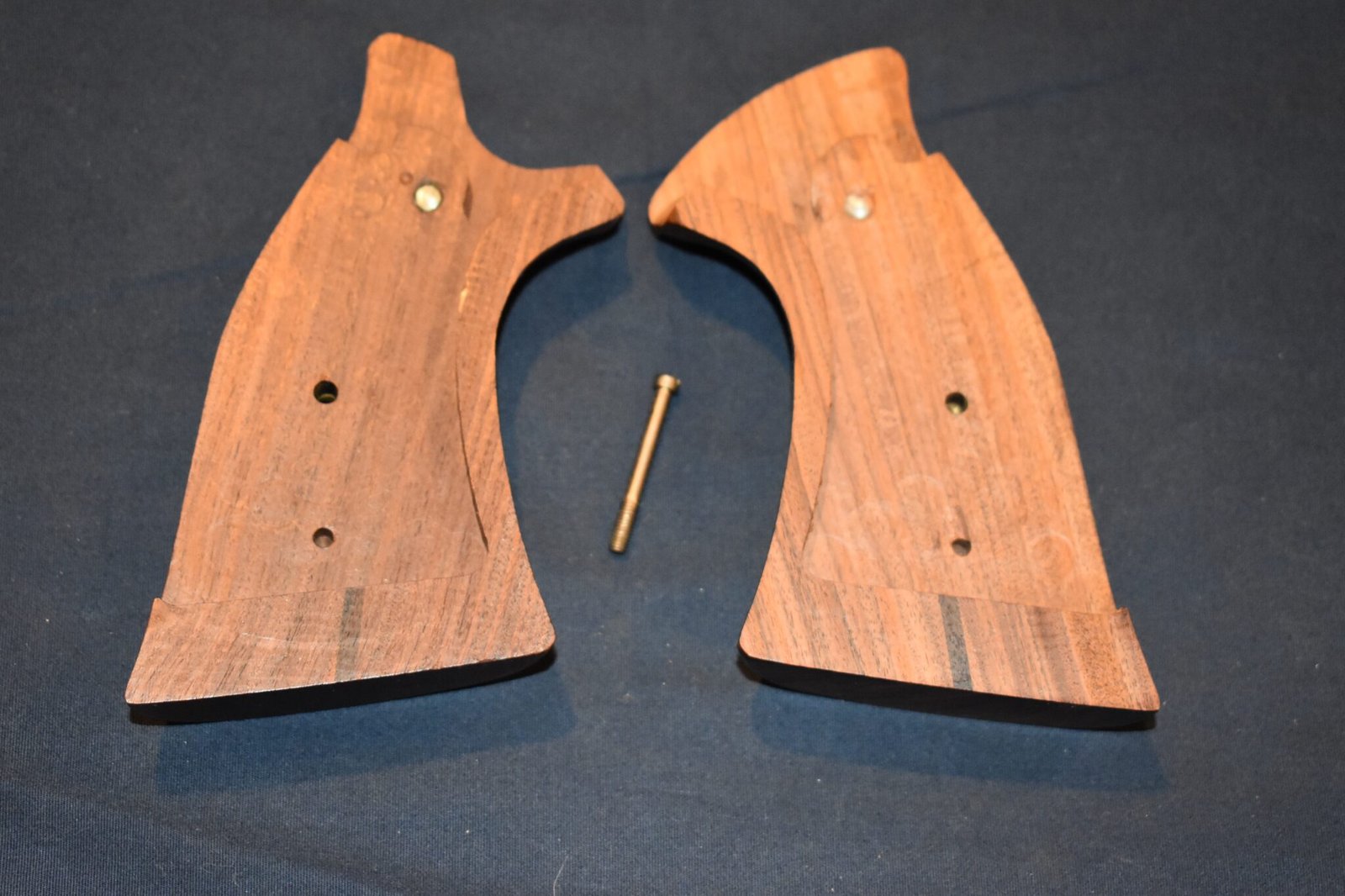 SMITH & WESSON FACTORY K FRAME TARGET GRIPS KCT21 - Image 3