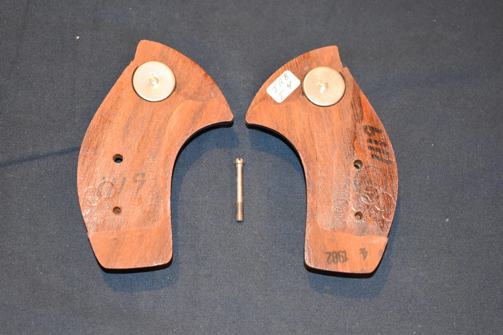 SMITH & WESSON J FRAME ROUND BUTT TARGET GRIP JRBT4 - Image 3