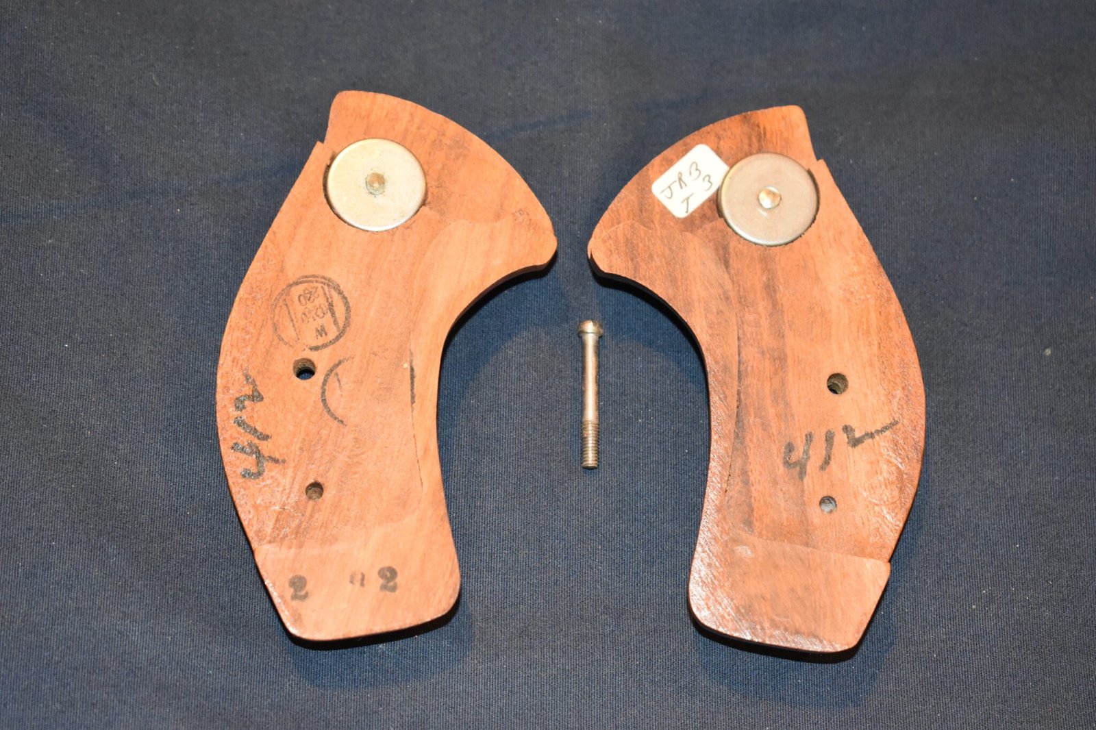 SMITH & WESSON J FRAME ROUND BUTT TARGET GRIP JRBT3 - Image 3