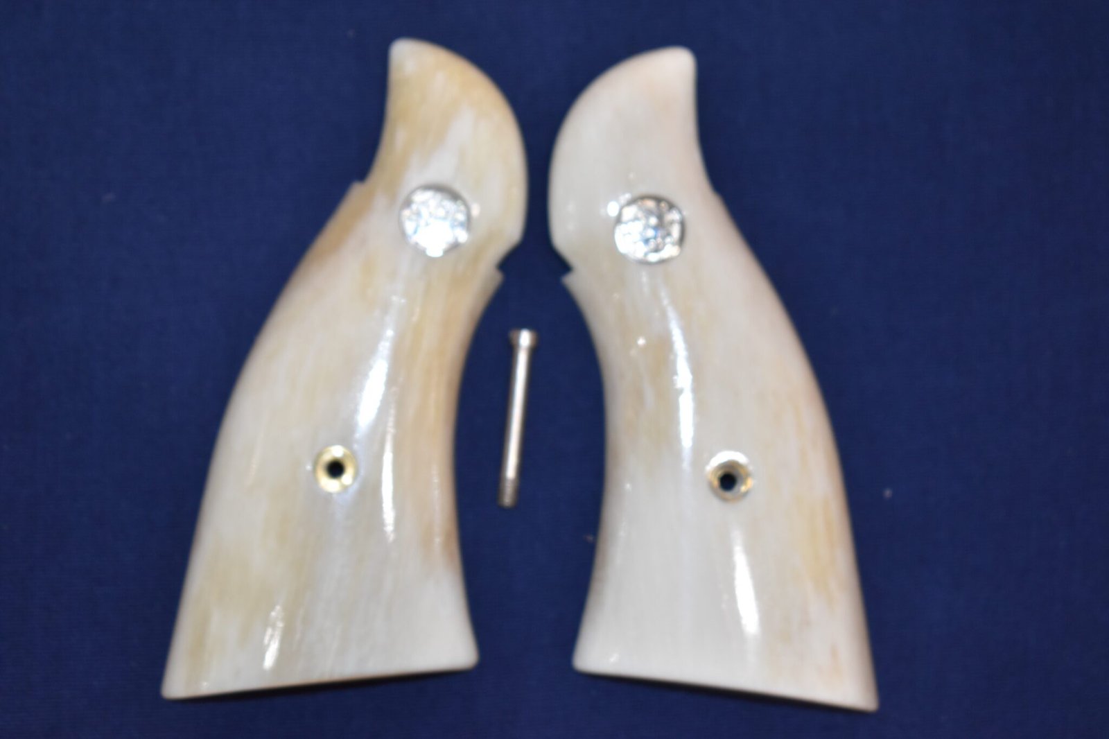 SMITH & WESSON K OR L FRAME SQUARE BUTT PREMIUM GRADE GIRAFFE BONE GRIPS KSQGB7