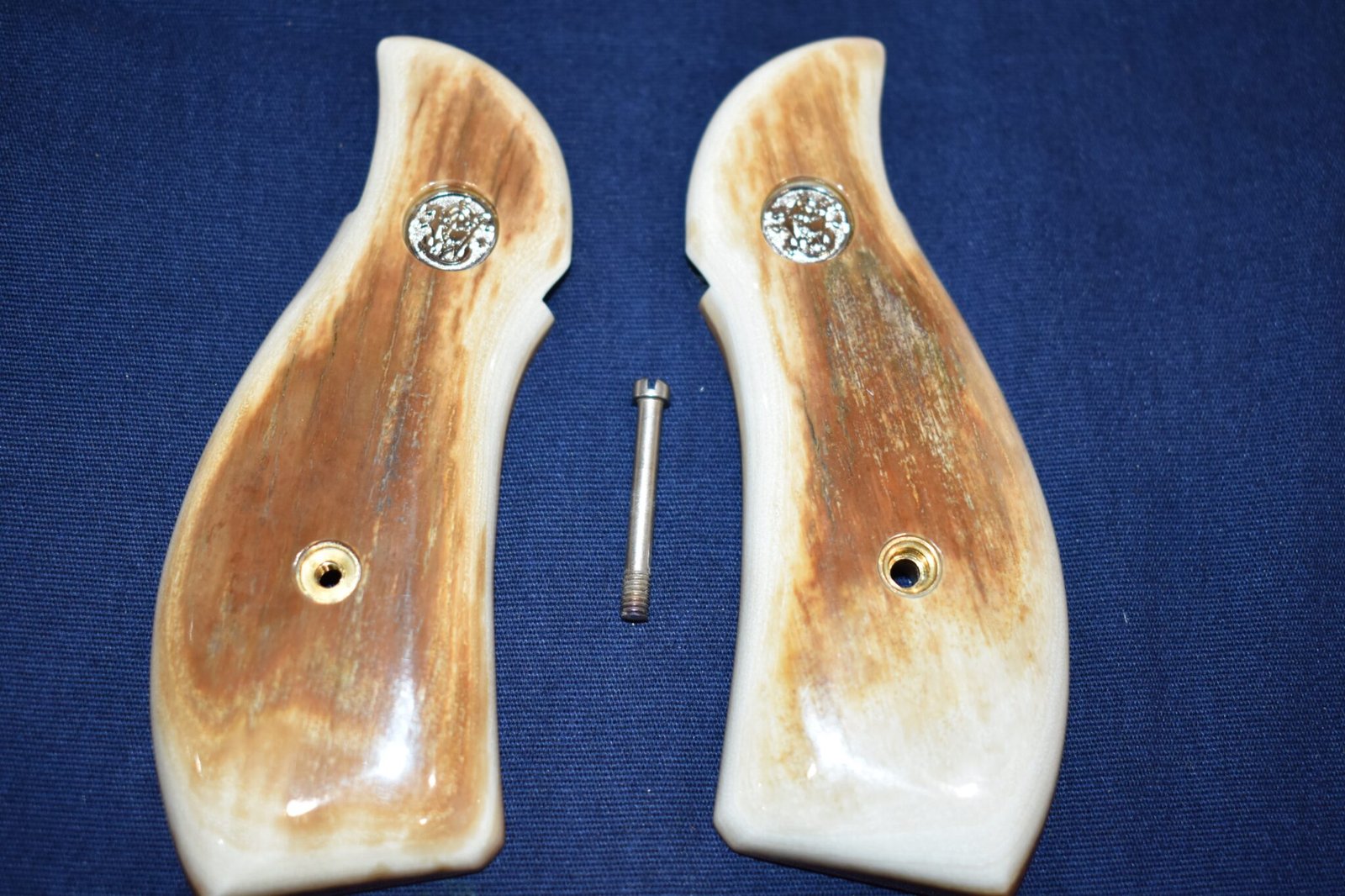SMITH & WESSON K OR L FRAME MAMMOTH IVORY GRIPS KRBMI4