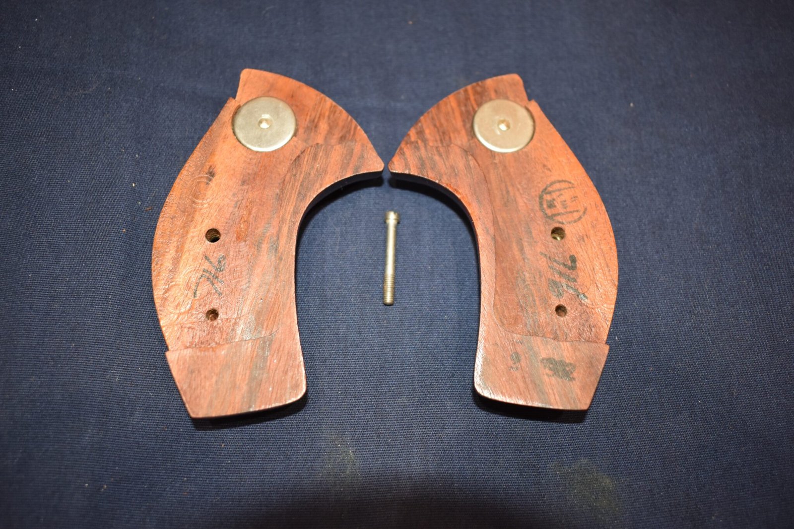 SMITH & WESSON J FRAME ROUND BUTT TARGET GRIP JRBT5 - Image 3