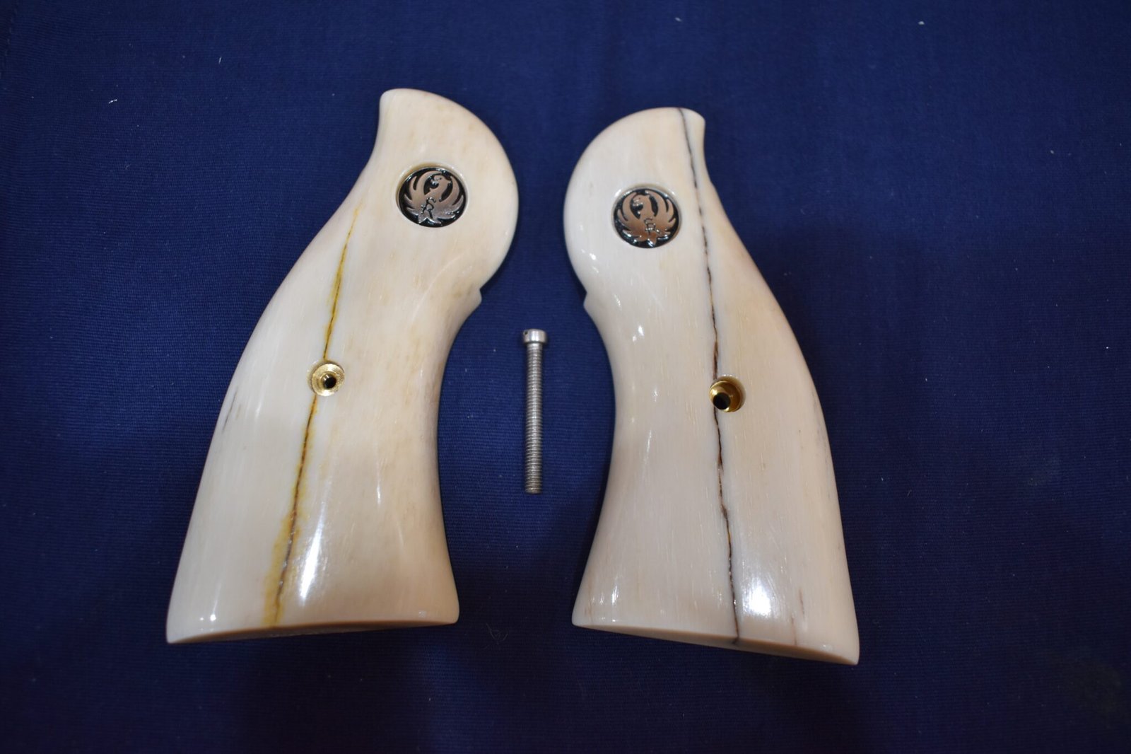 RUGER REDHAWK GIRAFFE BONE GRIPS RRHGB1