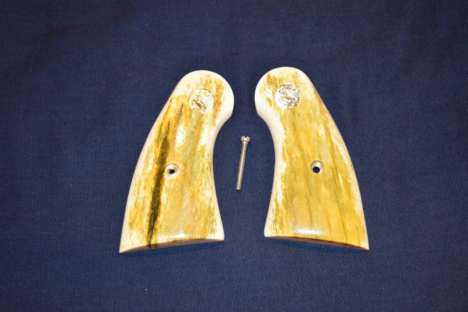 COLT PYTHON PREMIUM GRADE GIRAFFE BONE GRIPS CPGB11
