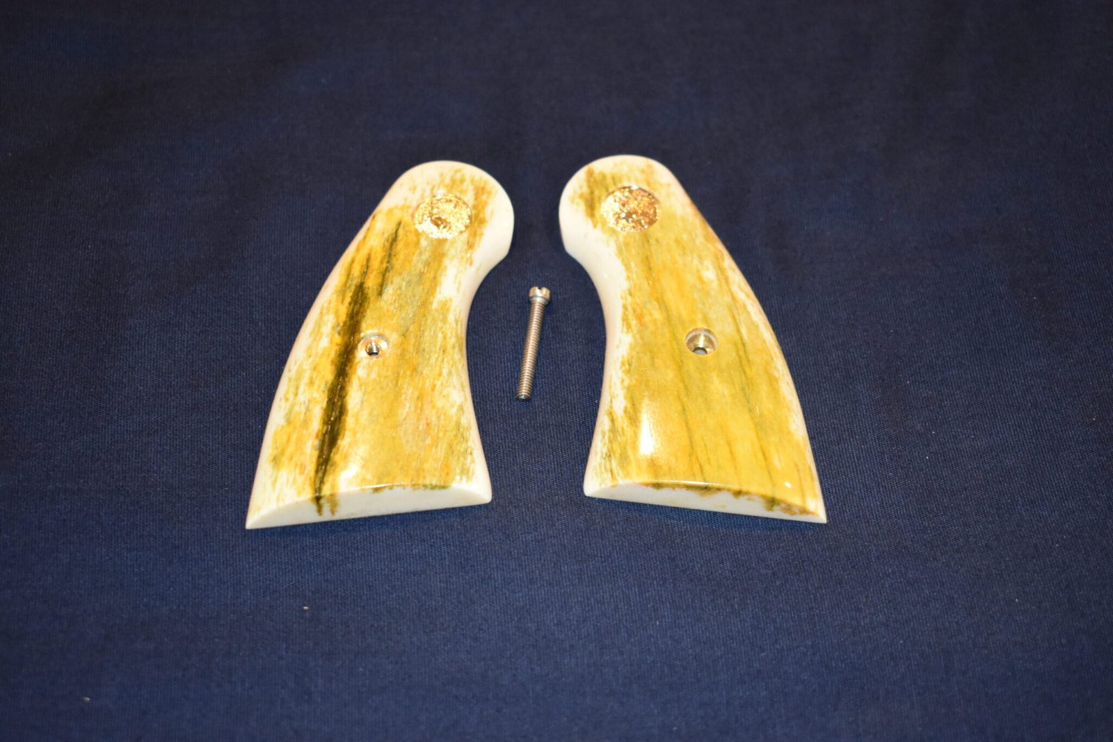 COLT PYTHON PREMIUM GRADE GIRAFFE BONE GRIPS CPGB11 - Image 2