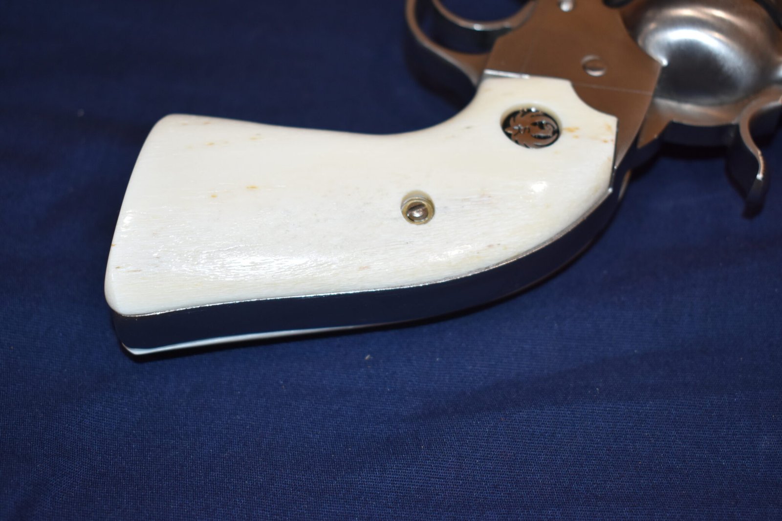 RUGER BISLEY PREMIUM GRADE GIRAFFE BONE GRIPS RBGB4 - Image 5